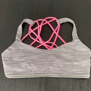 Lululemon sports bra in size 2